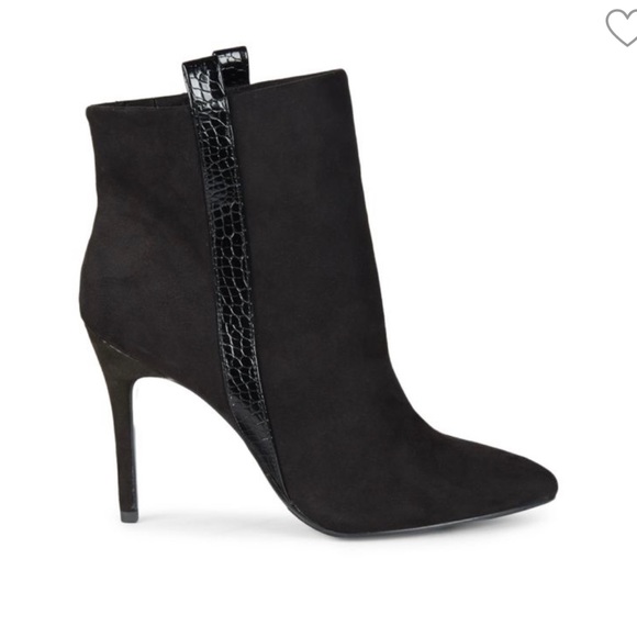 Black suede bootie. - Picture 3 of 5